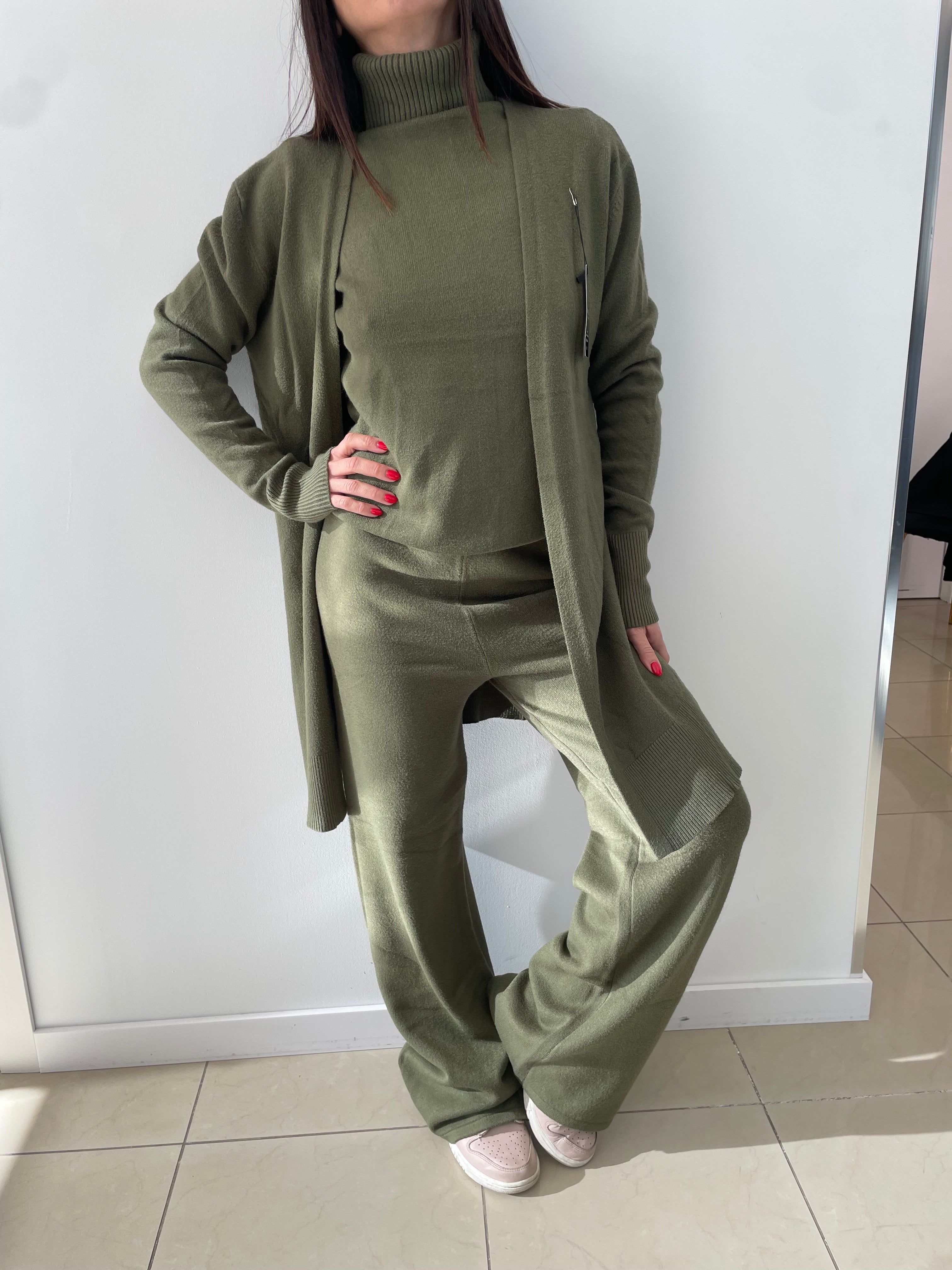 COMPLETO DONNA IN MAGLIA