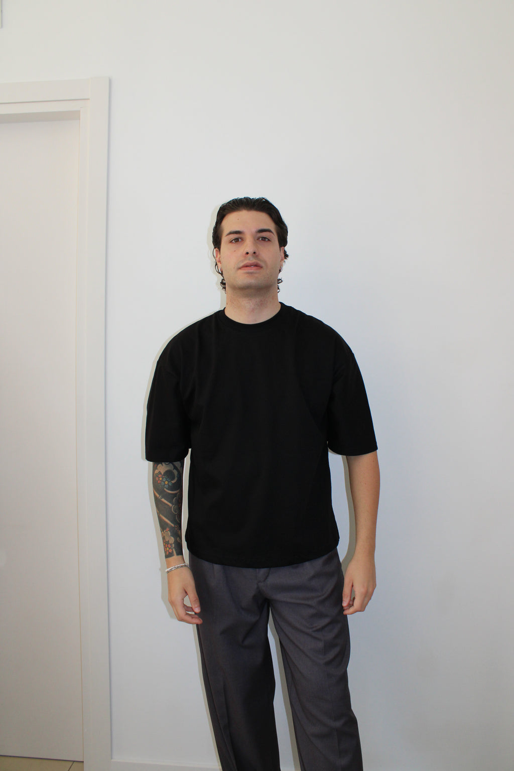 T-SHIRT CROP BASIC